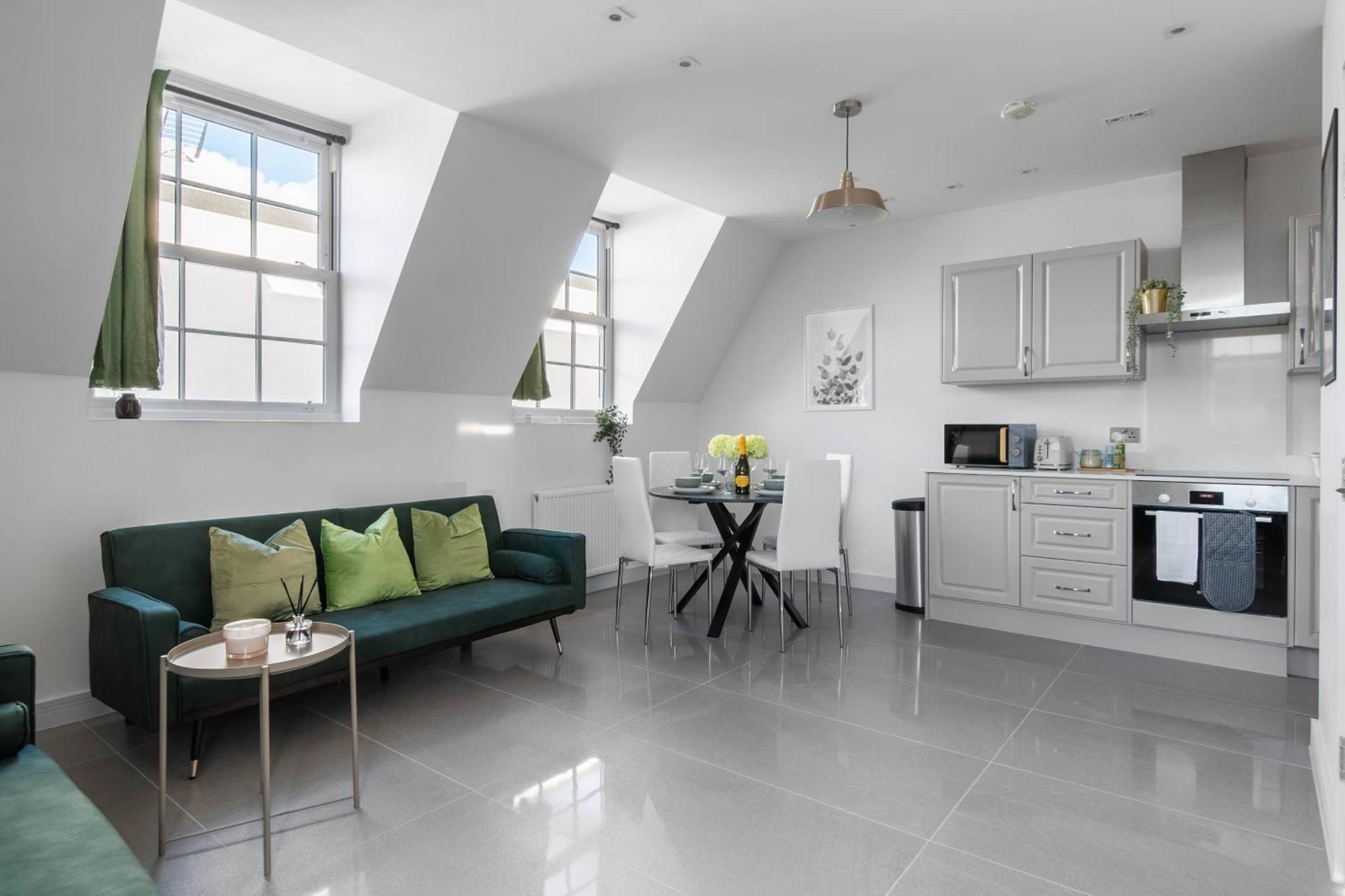 Modern & Stylish Apartments Didcot With Free Wifi Екстериор снимка