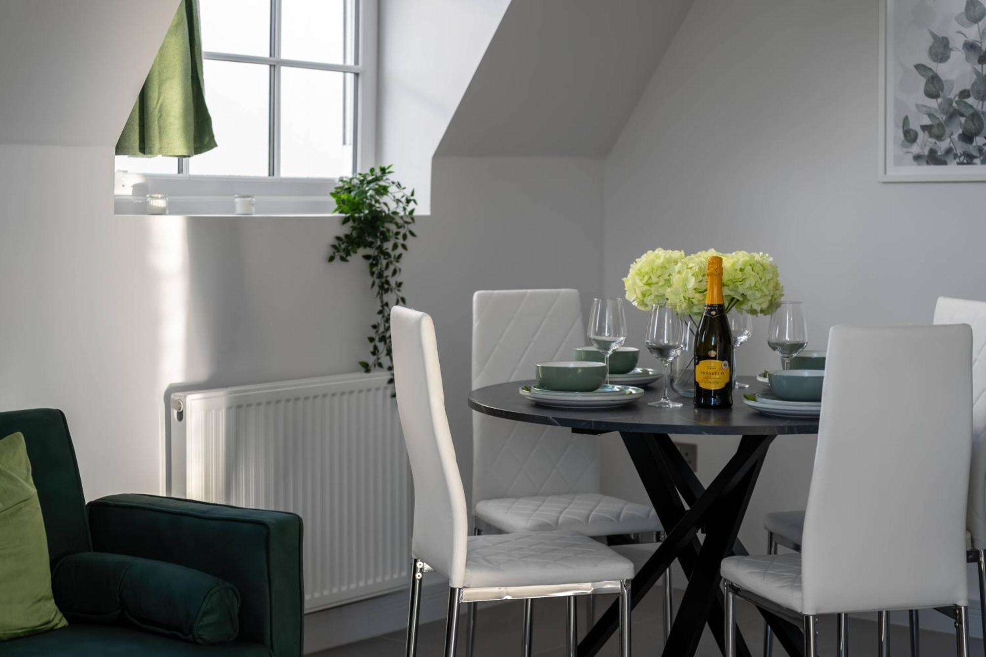 Modern & Stylish Apartments Didcot With Free Wifi Екстериор снимка